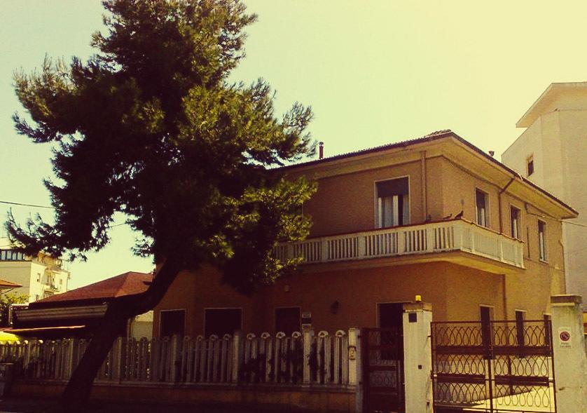 B&B Amerigo Vespucci Pescara Bagian luar foto